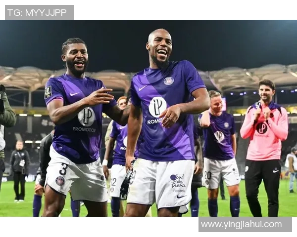 伊泽雷与摩纳哥的精彩对决揭示足球战术新趋势与球队实力较量