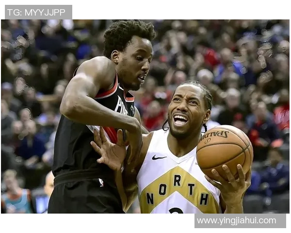 火箭与快船季后赛第四场激战回顾球迷热情高涨的精彩瞬间