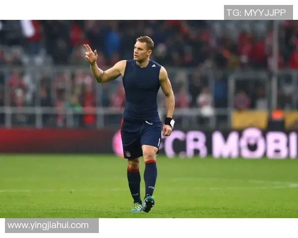 诺伊尔：守护球门的传奇门将与他的辉煌足球生涯探秘